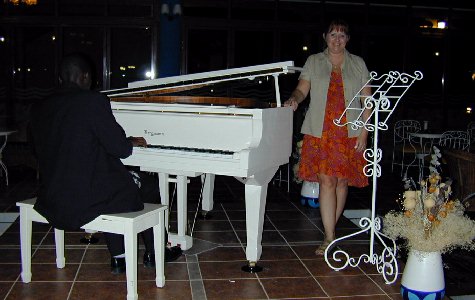 Bar-ElManglar-5.jpg 38.04 K