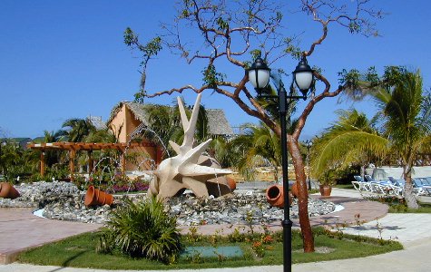 Gardens-2.jpg 54.75 K