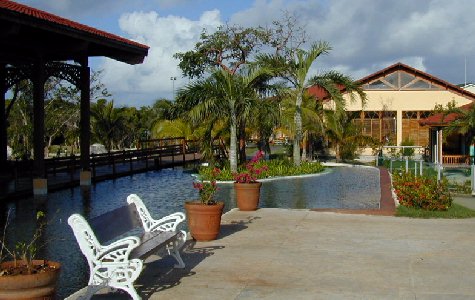 Gardens-6.jpg 44.75 K